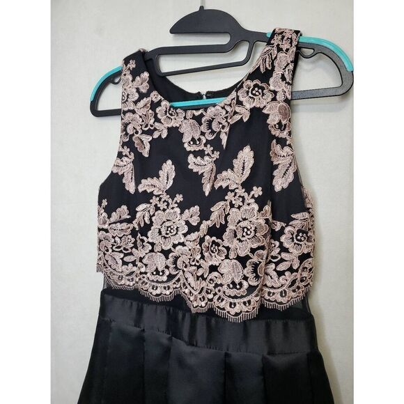 Betsy & Adam A Line Pleated Skirt Mesh Embroidered Formal Pink and Black Dress - Picture 3 of 8